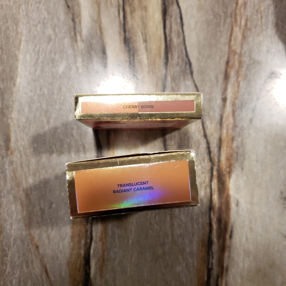 New in box Too Faced blush duo & translucentpowder - Picture 3 of 5